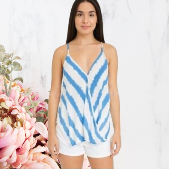 Market & Spruce Tops - Market & Spruce Stitch fix Women’s Blue/White Rayon Top Size XXL NWT